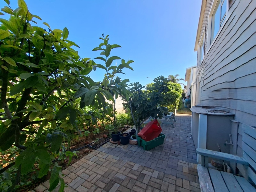 2 Bedroom Property for Sale in Hartenbos Central Western Cape